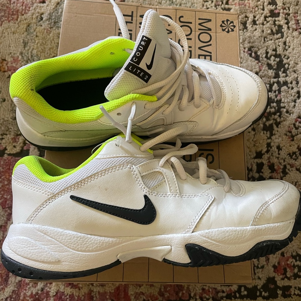 Nike Court Lite 2